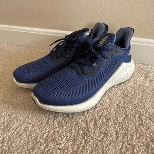 Adidas Alphabounce Navy size 9.5